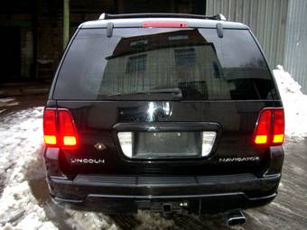 2004 Lincoln Navigator Pictures