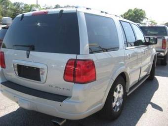 2005 Lincoln Navigator Pictures