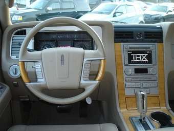 2007 Lincoln Navigator Pictures