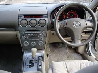 2002 Mazda Atenza Sedan Photos