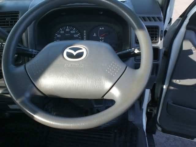 2005 Mazda Bongo