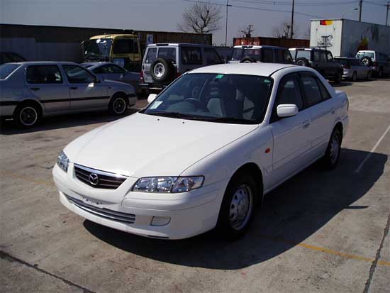 2001 Mazda Capella Pictures