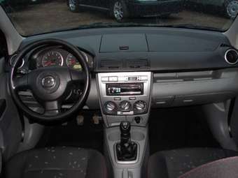 2003 Mazda MAZDA2 Photos