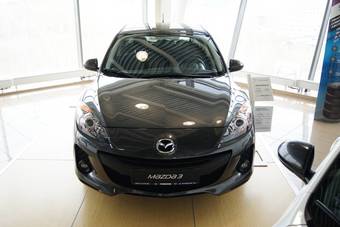 2012 Mazda MAZDA3 Pictures