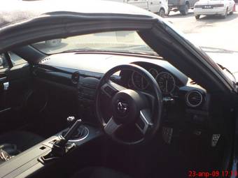 2005 Mazda MX-5 Photos
