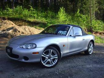 2001 Mazda Roadster Pictures