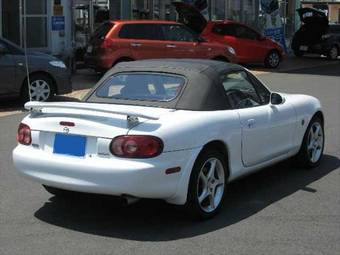 2001 Mazda Roadster Photos