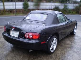 2005 Mazda Roadster Pictures
