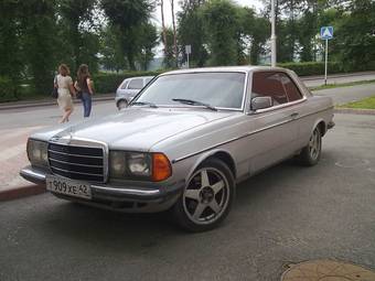 1978 Mercedes-Benz E-Class Pictures