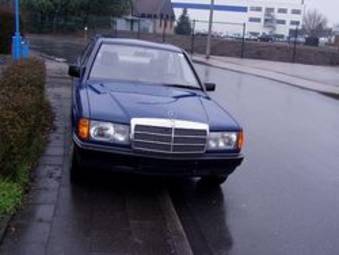 1987 Mercedes-Benz E190