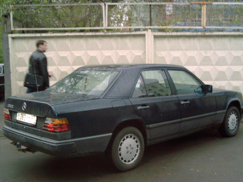 1987 Mercedes-Benz E260