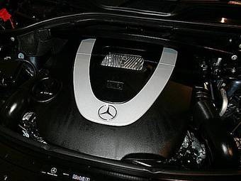 2010 Mercedes-Benz GL-Class Pictures
