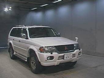 2001 Mitsubishi Challenger