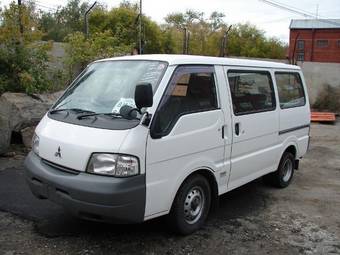 2001 Mitsubishi Delica Van