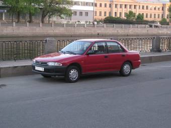 1993 Mitsubishi Lancer Pictures
