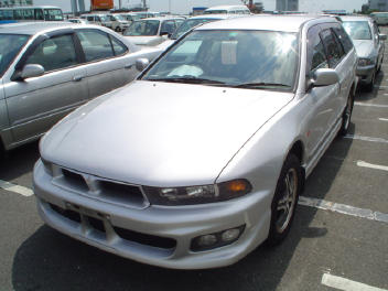 2000 Mitsubishi Legnum Photos