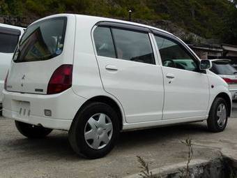 2006 Mitsubishi Minica Pictures