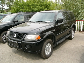 2002 Mitsubishi Montero Sport