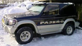 1994 Mitsubishi Pajero Pictures