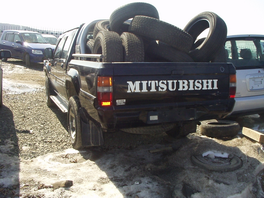 1994 Mitsubishi Strada Pics