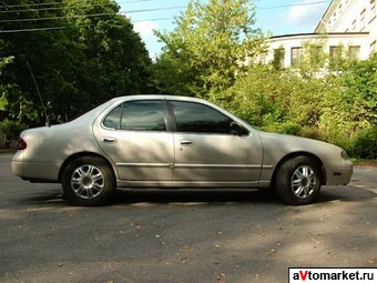 1995 Nissan Altima Pictures