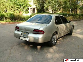 1995 Nissan Altima Pictures