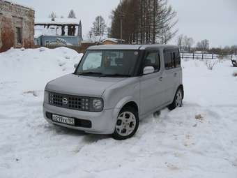 2003 Nissan Cube Pictures