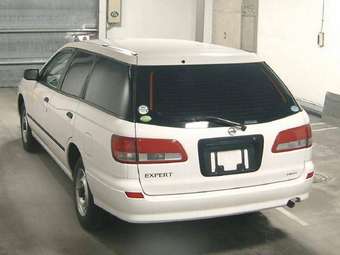 2004 Nissan Expert Pictures