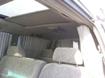 1998 Nissan Homy Elgrand Pictures