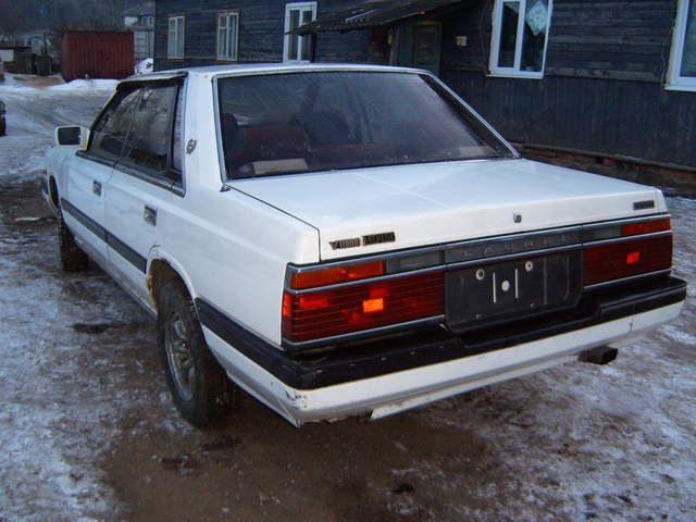 Nissan laurel 1985 model #4