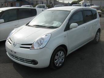 2006 Nissan Note Pictures