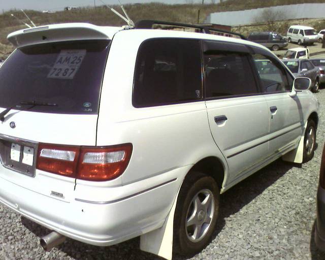 1998 Nissan Presage