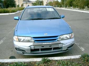 1997 Nissan Pulsar Serie S-RV Pictures