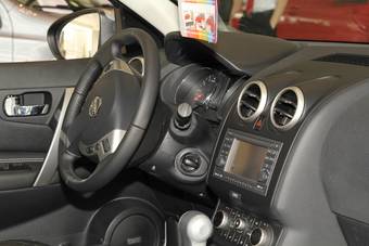 2012 Nissan QASHQAI 2 Pictures