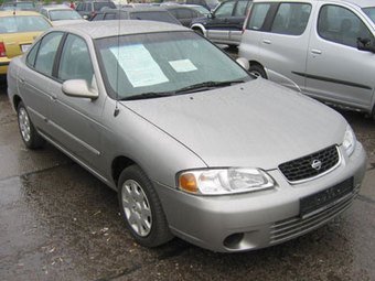 2001 Nissan Sentra Pictures