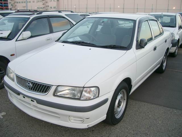 Nissan sunny 2000 pictures #2