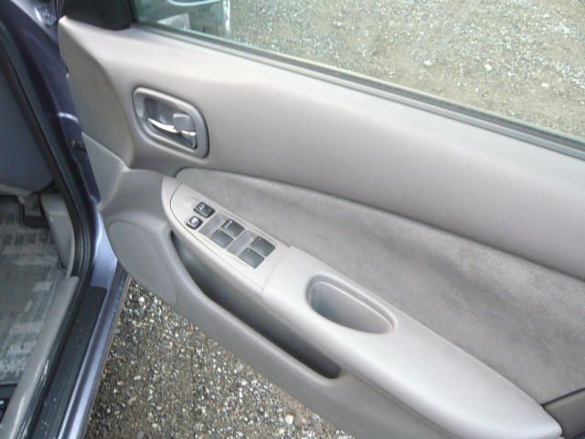 2005 Nissan Sunny