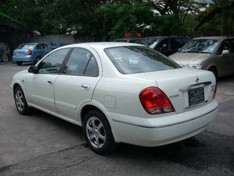 2005 Nissan Sunny Wallpapers