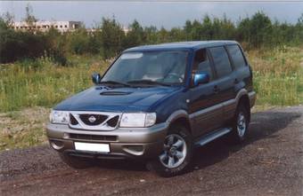 2000 Nissan Terrano II