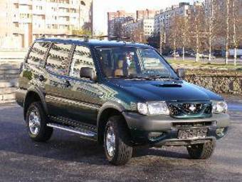 2002 Nissan Terrano II Images