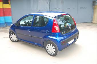 2007 Peugeot 107 Pictures