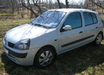 2002 Renault Clio Photos
