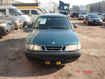 1993 Saab 900 Pictures