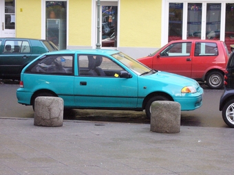 1998 Subaru Justy
