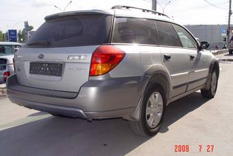 2005 Subaru Outback Photos
