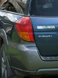 2005 Subaru Outback Pictures