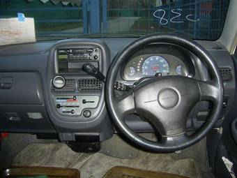 2002 Subaru Pleo Photos