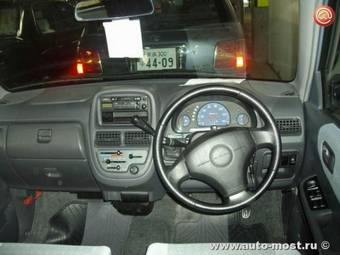 2005 Subaru Pleo Photos