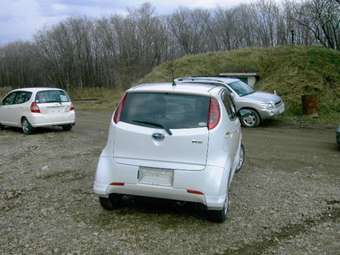 2003 Subaru R2 Photos