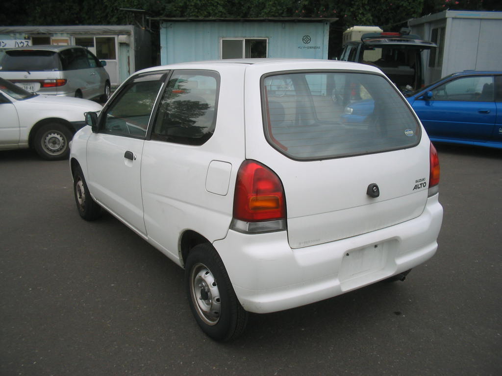 2001 Suzuki Alto Photos